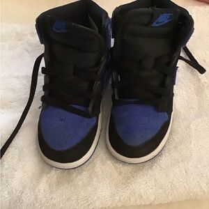 Nike Kids Black and Blue Sneakers